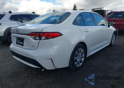 2021 Toyota Corolla Le z USA, uszkodzony, nr VIN 5YFEPMAE8MP259690